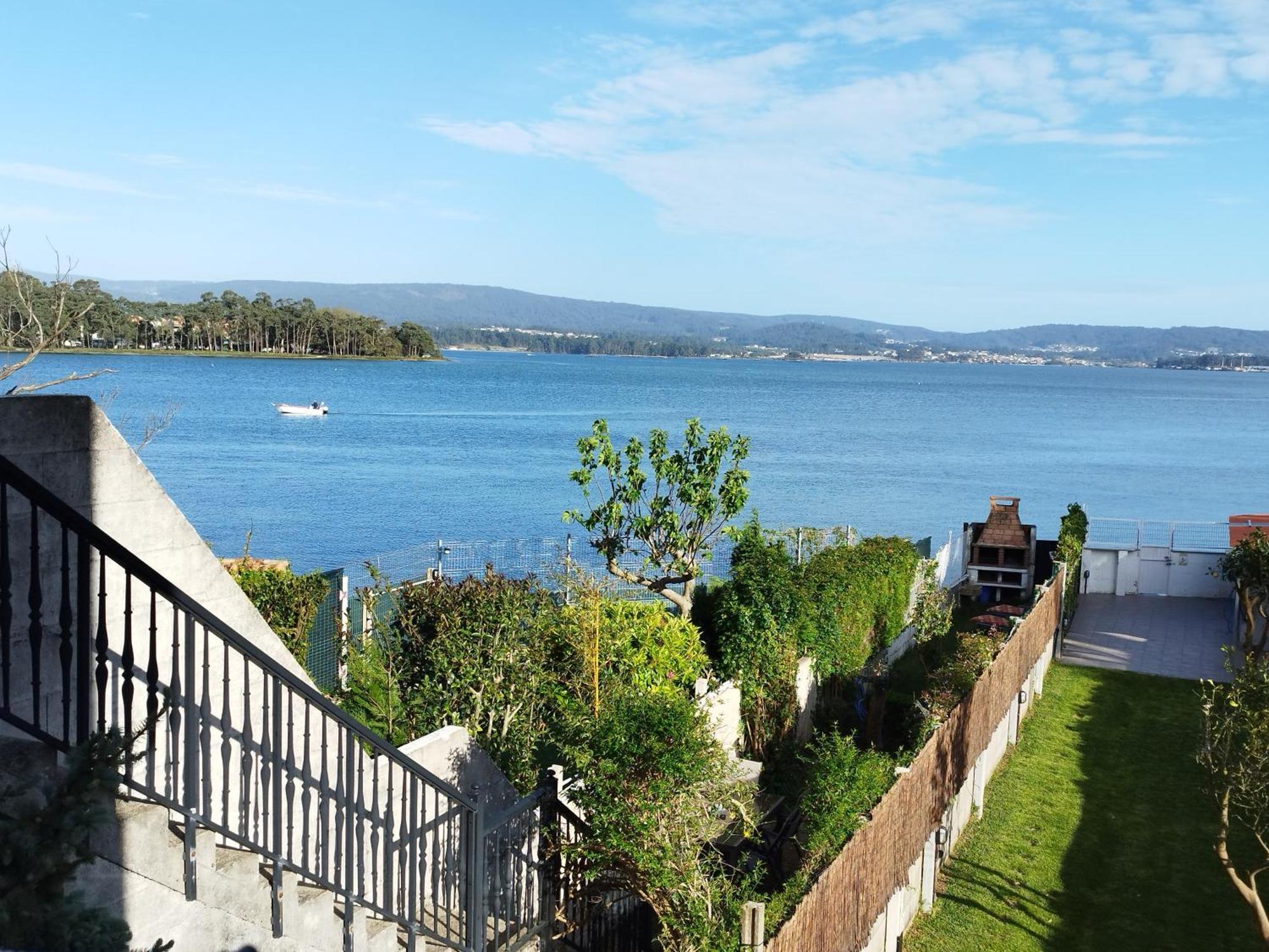 Vistas Al Mar E Isla De La Toja Apartment O Grove Exterior photo